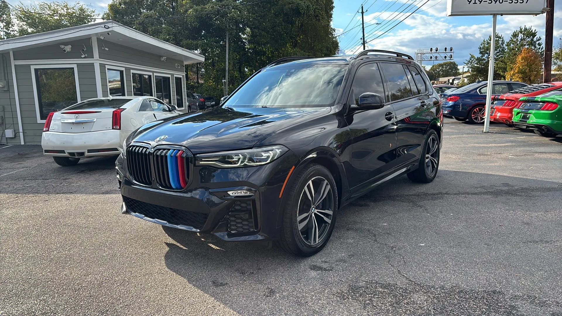 Used 2020 BMW X7 xDrive40i w/ M Sport Package image 7