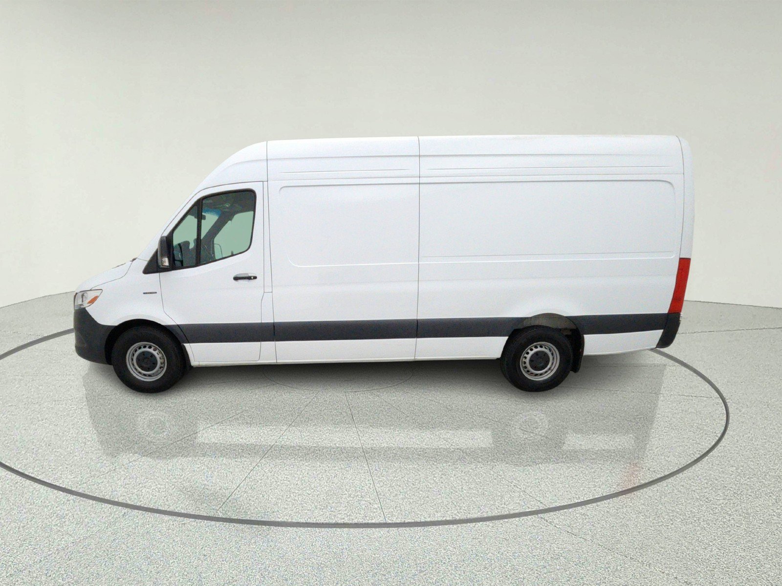 Used 2024 Mercedes-Benz eSprinter 170 Cargo image 14