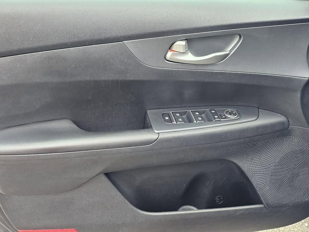 Used 2020 Kia Forte LXS image 15
