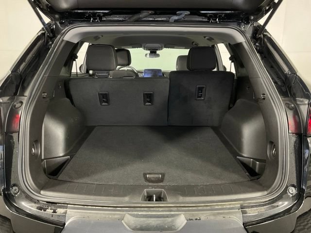 Used 2025 Chevrolet Blazer LT AWD/4WD image 35