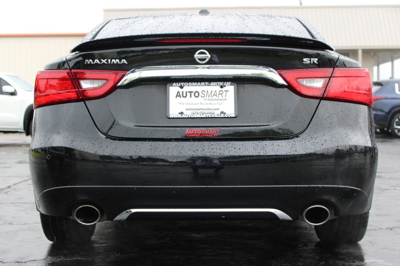 Used 2017 Nissan Maxima SR w/ Midnight Edition FWD image 5