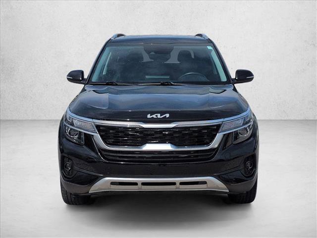 Used 2023 Kia Seltos EX image 2