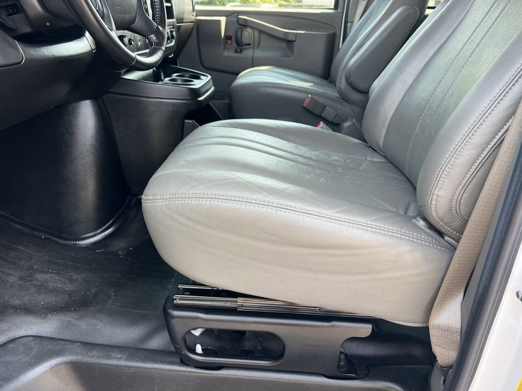 Used 2023 Chevrolet Express 3500 LS image 18