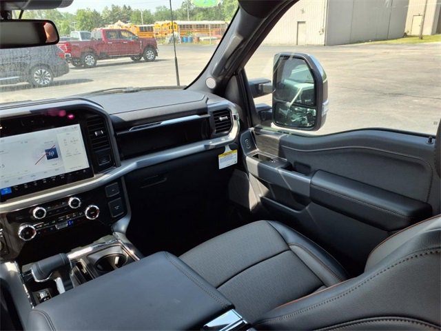 New 2025 Ford F150 Lariat w/ Equipment Group 502A High image 11