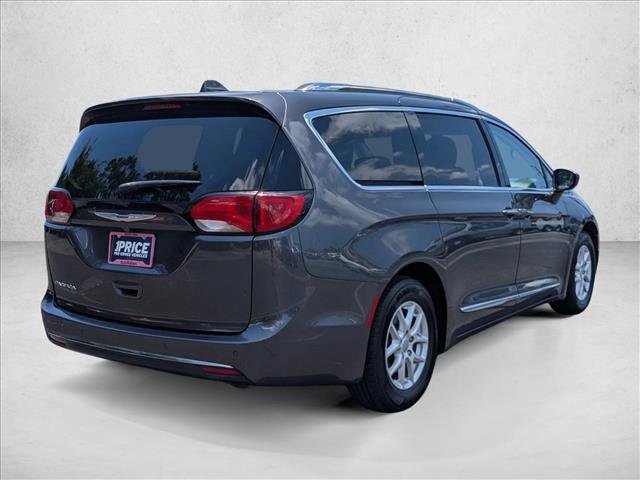 Used 2020 Chrysler Pacifica Touring-L FWD image 5