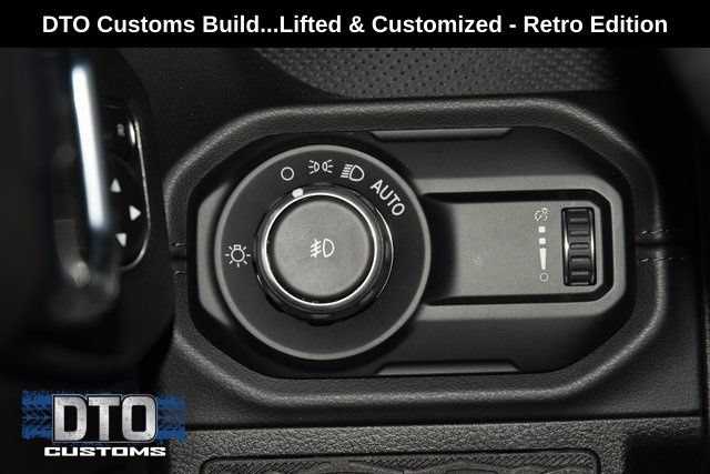 Used 2025 Jeep Wrangler Unlimited Rubicon w/ Convenience Group AWD/4WD image 39