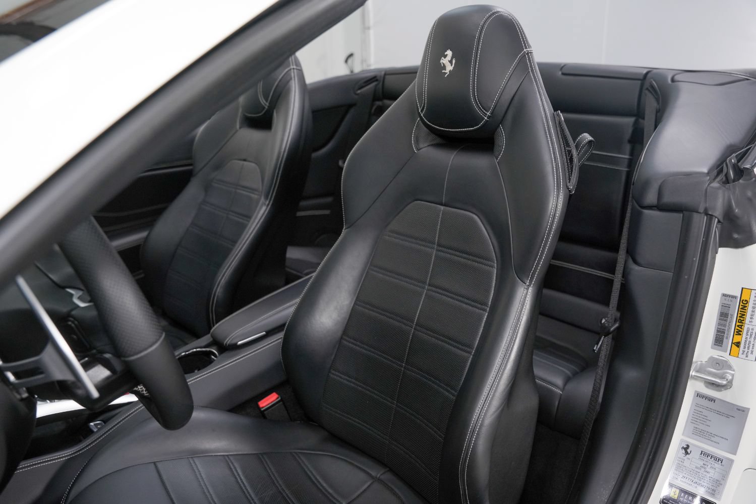 Used 2016 Ferrari California T RWD image 38