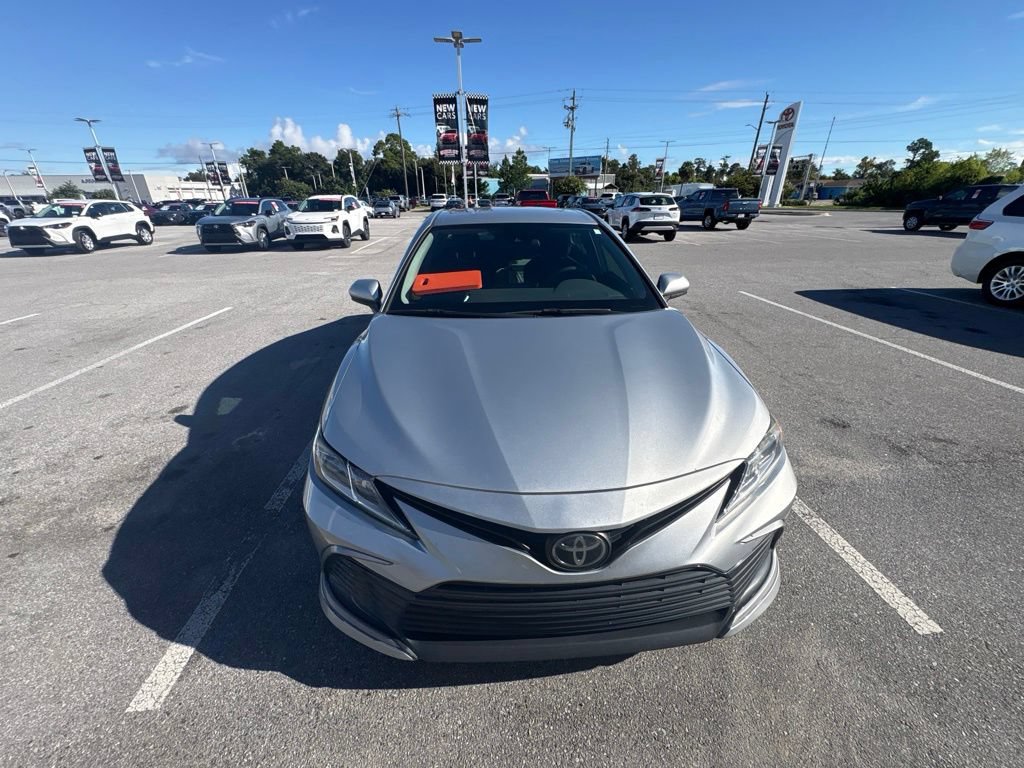 Used 2021 Toyota Camry LE FWD image 11