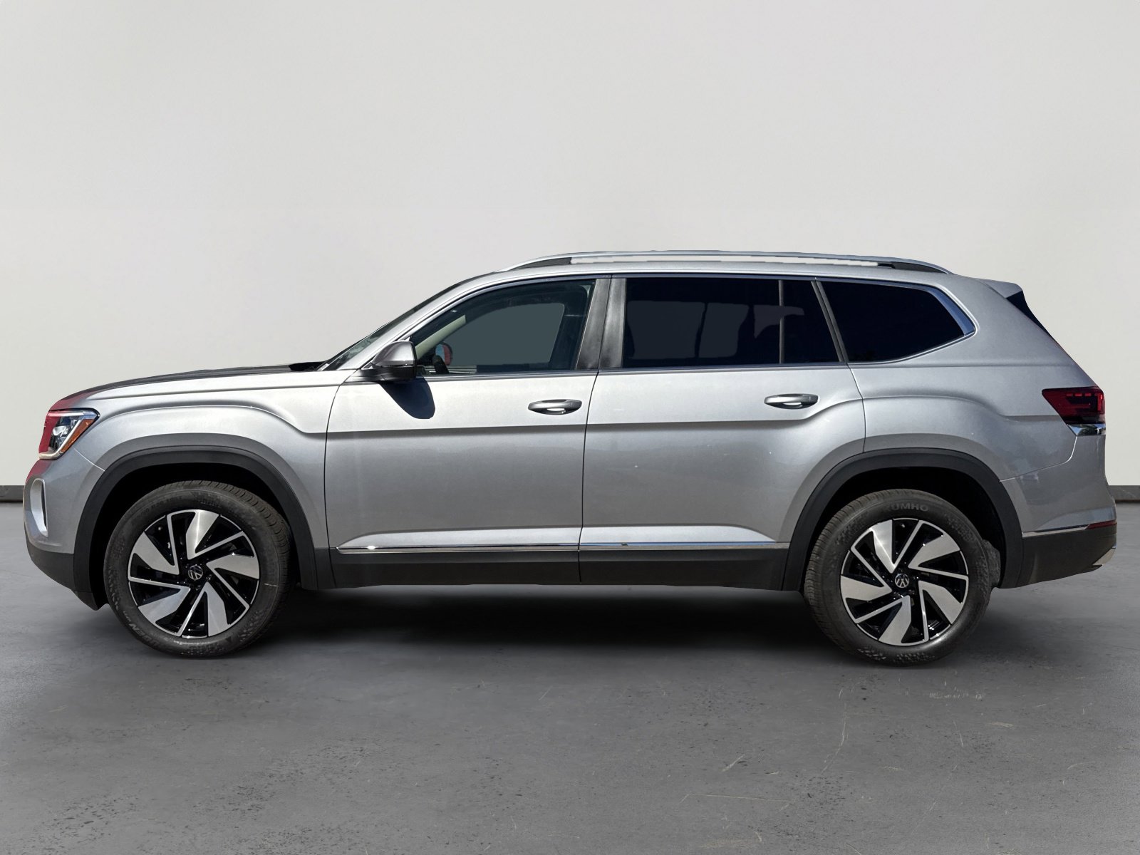 New 2026 Volkswagen Atlas SEL image 3