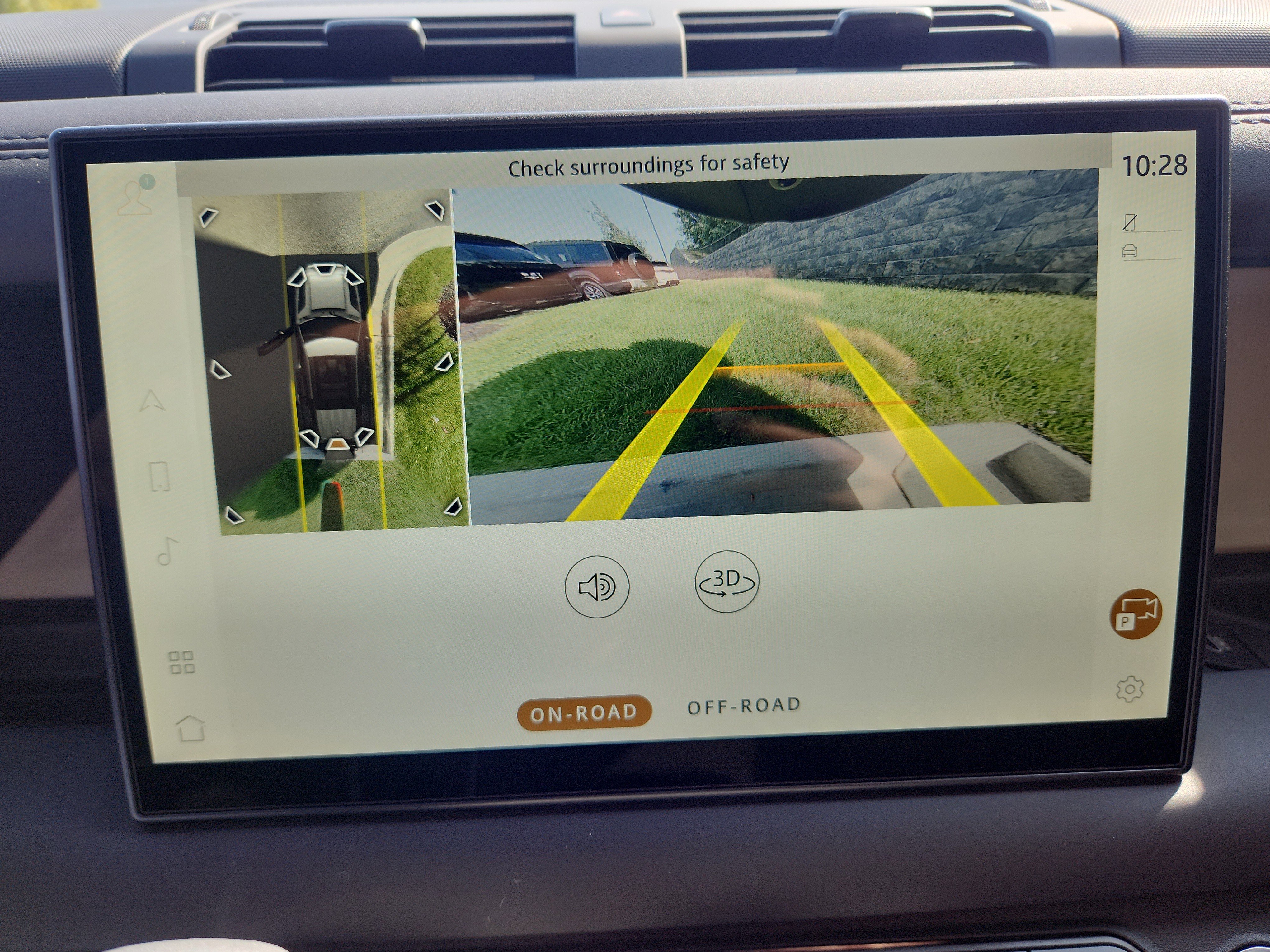 Used 2025 Land Rover Defender 110 S image 20