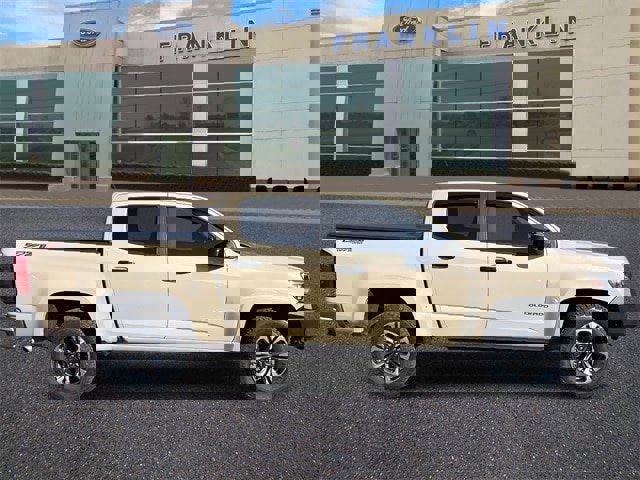 Used 2021 Chevrolet Colorado Z71 w/ Safety Package image 8