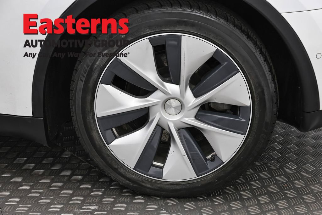 Used 2020 Tesla Model Y Long Range image 27
