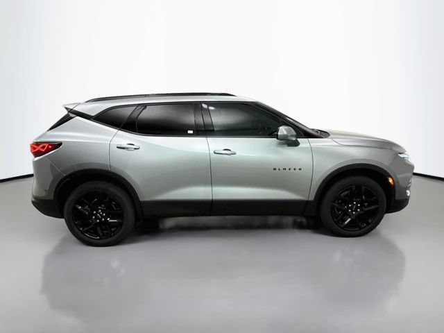 Used 2023 Chevrolet Blazer LT w/ Convenience Package FWD image 9