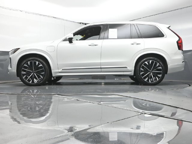 Used 2026 Volvo XC90 T8 Plus w/ Protection Package Premier AWD/4WD image 37