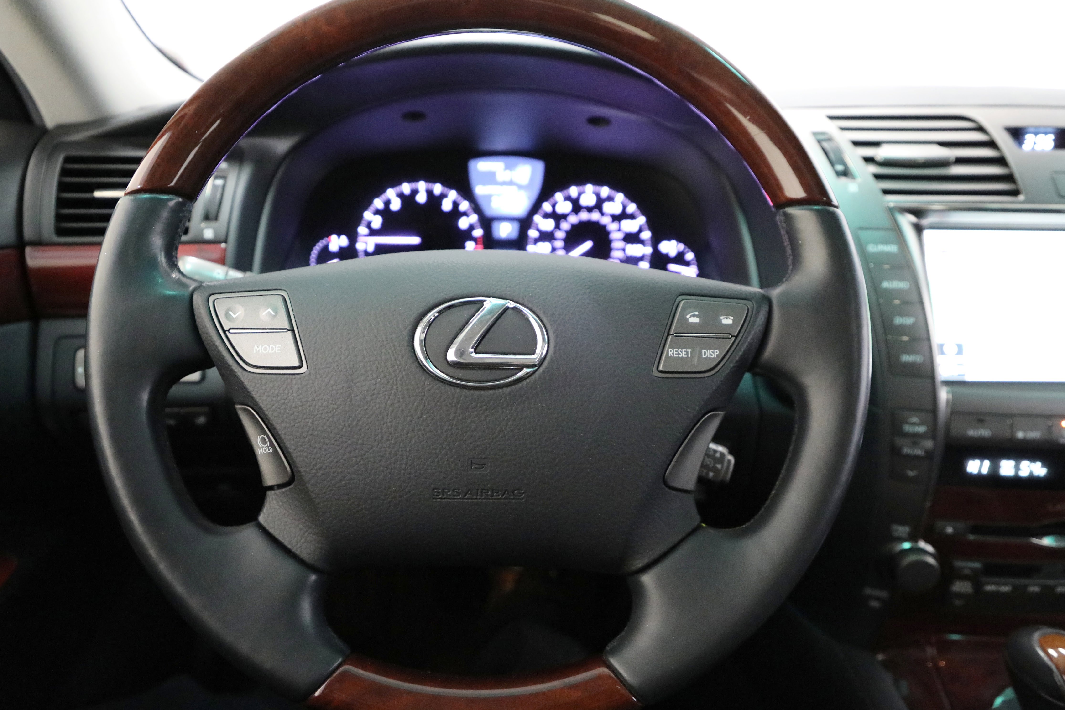 Used 2009 Lexus LS 460 AWD image 3