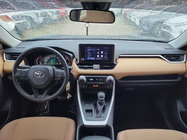 Used 2025 Toyota RAV4 LE FWD image 9