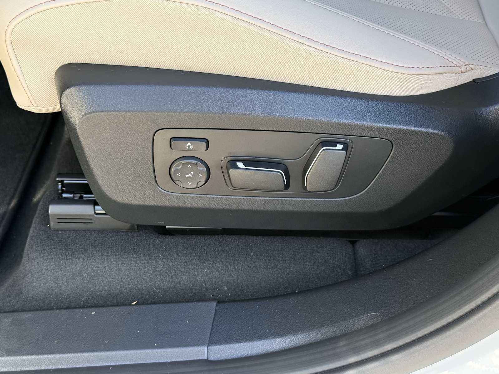 New 2026 BMW X3 xDrive30 w/ Premium Package image 11