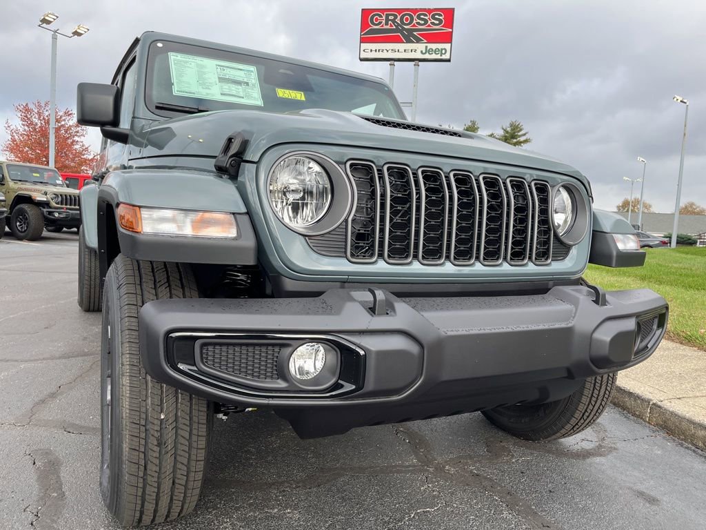 New 2026 Jeep Gladiator Sport AWD/4WD image 47