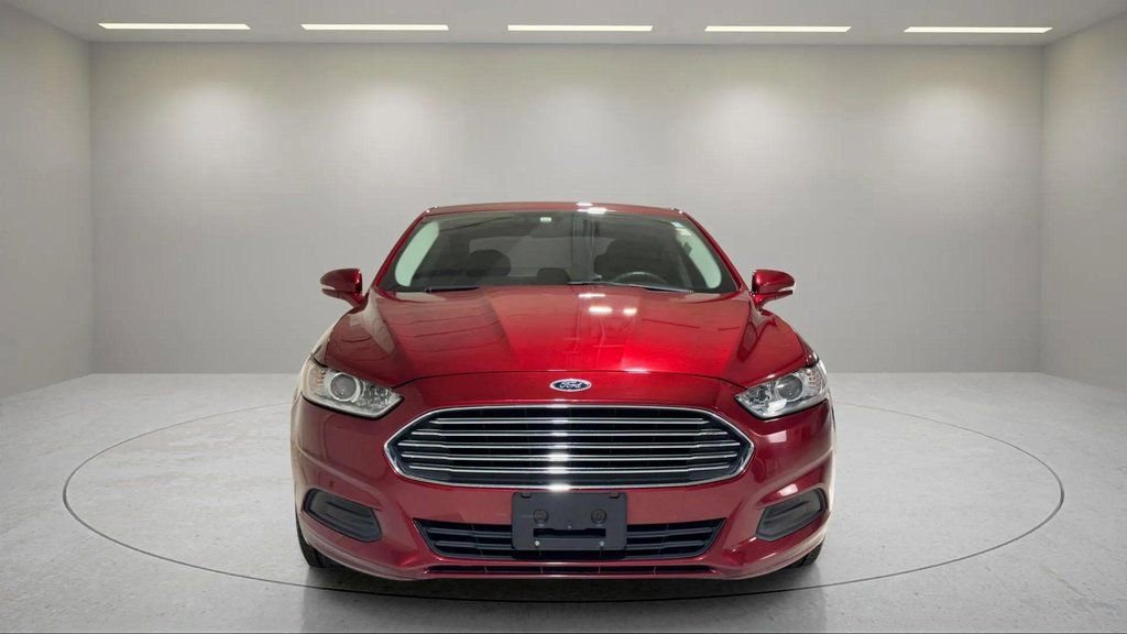 Used 2016 Ford Fusion SE image 16