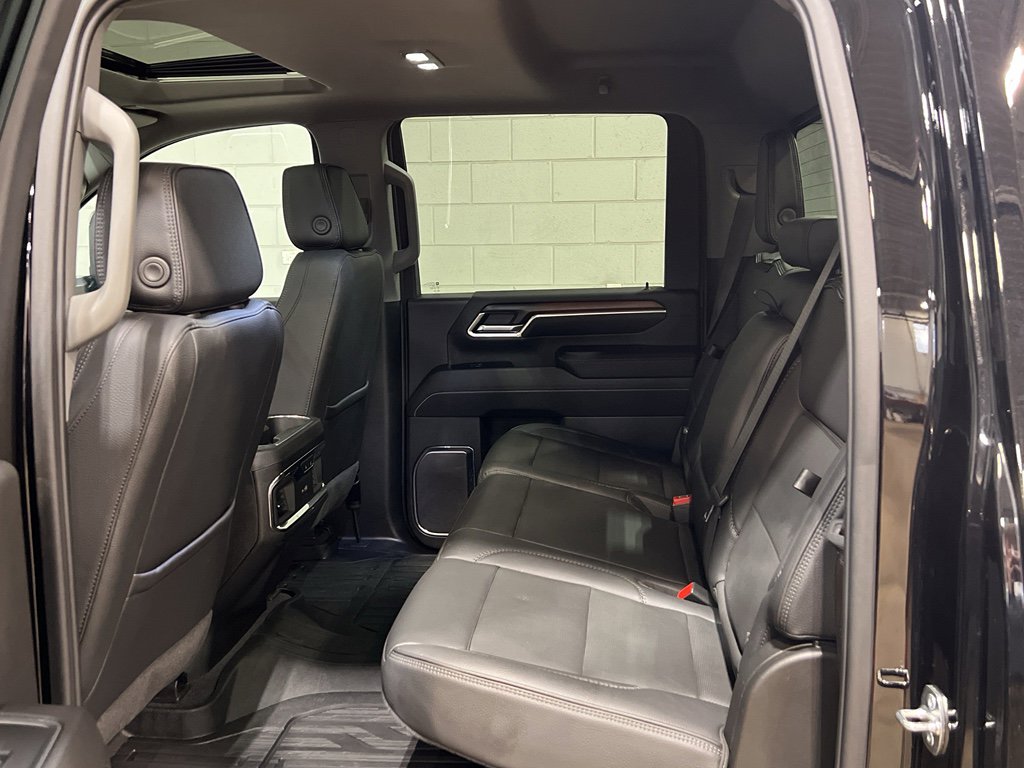 Used 2024 GMC Sierra 2500 Denali w/ Denali Reserve Package image 35