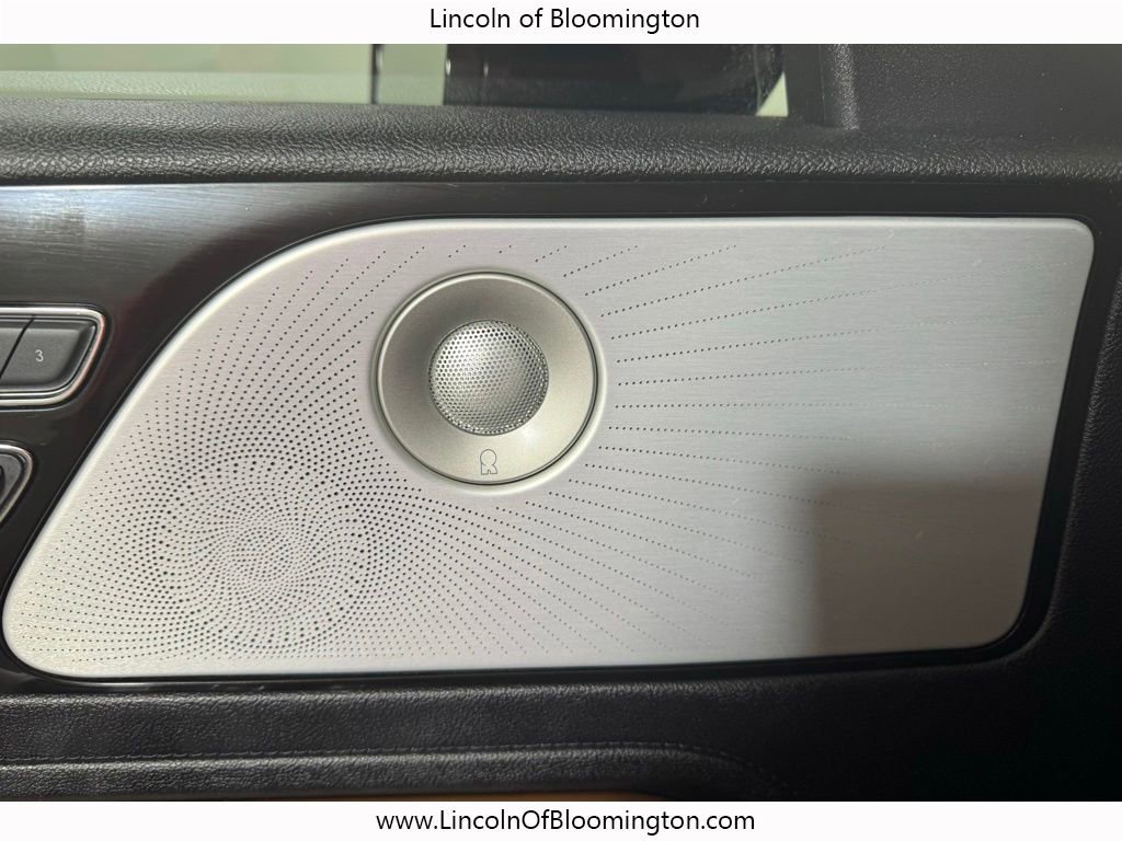 Used 2020 Lincoln Aviator Reserve w/ Equipment Group 202A image 35