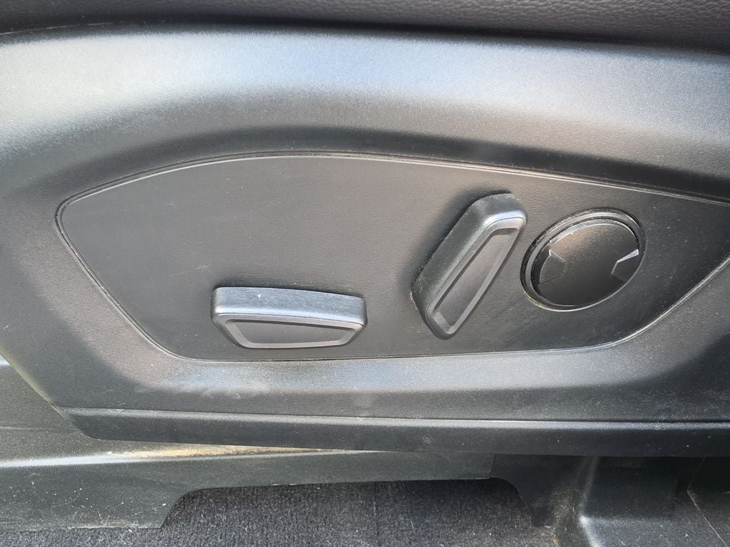Used 2024 Ford Explorer ST w/ Equipment Group 401A AWD/4WD image 15