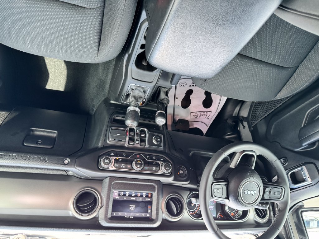 Used 2023 Jeep Wrangler Unlimited Sport AWD/4WD image 12