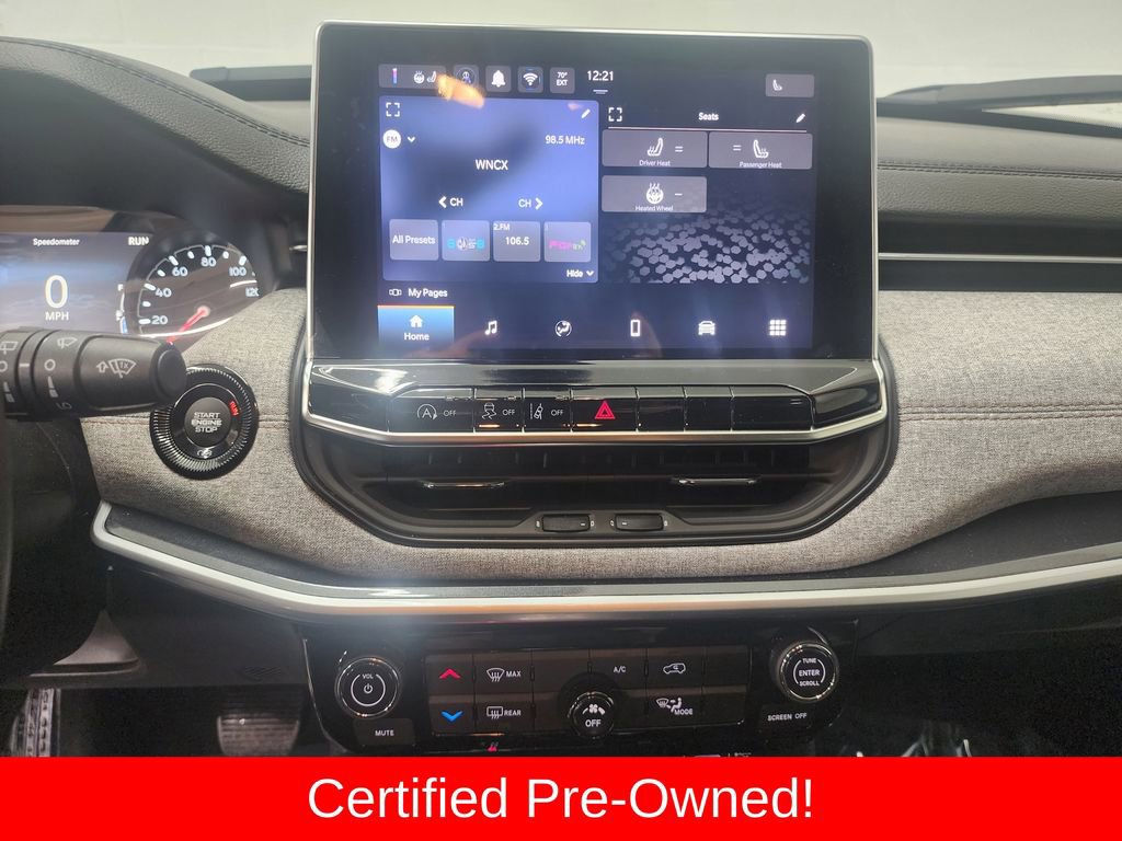 Used 2024 Jeep Compass Latitude image 18