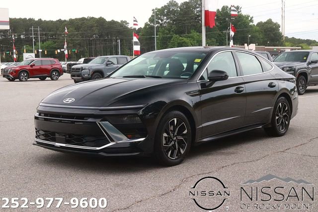 Used 2024 Hyundai Sonata SEL FWD image 3