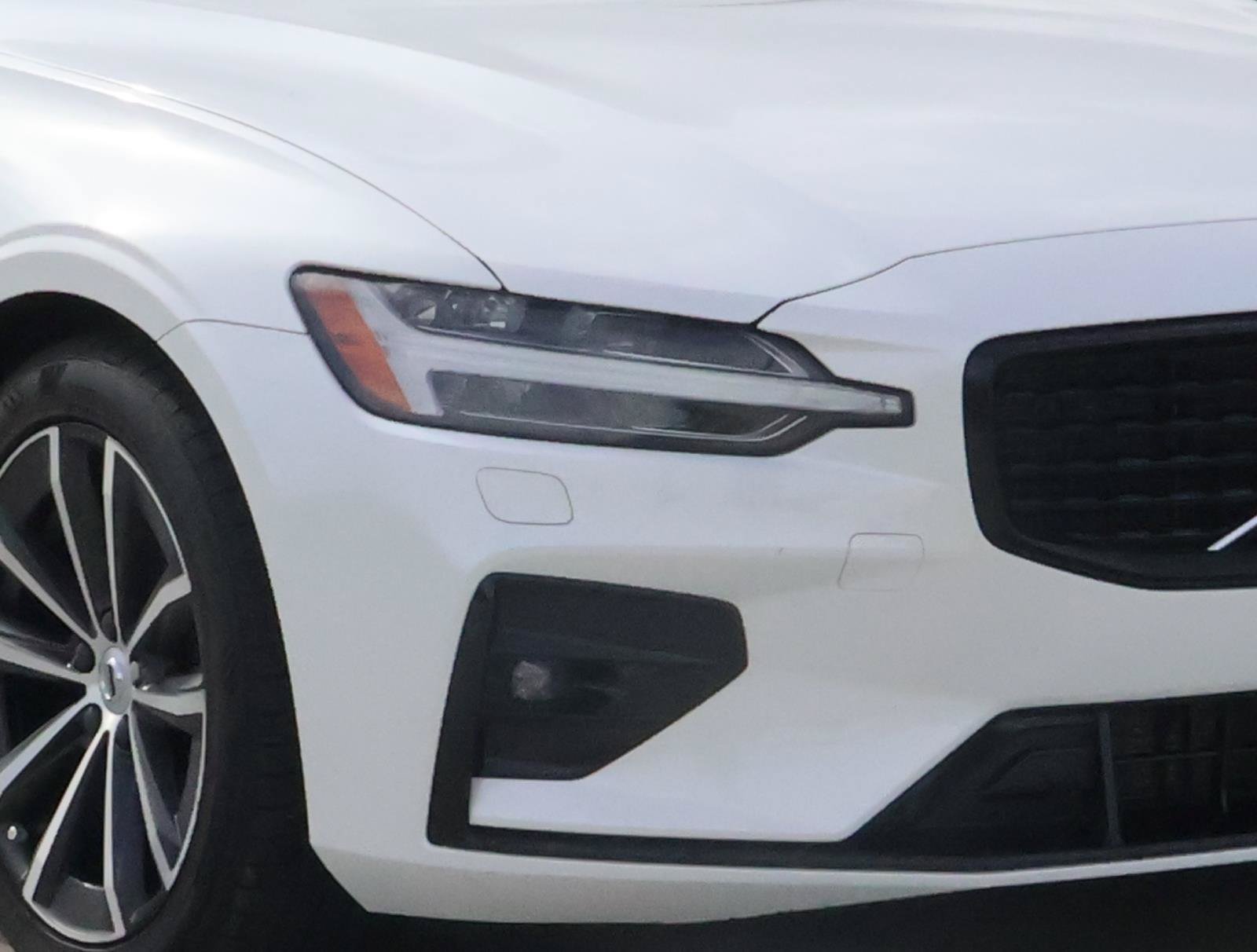Used 2022 Volvo S60 B5 Momentum AWD/4WD image 7