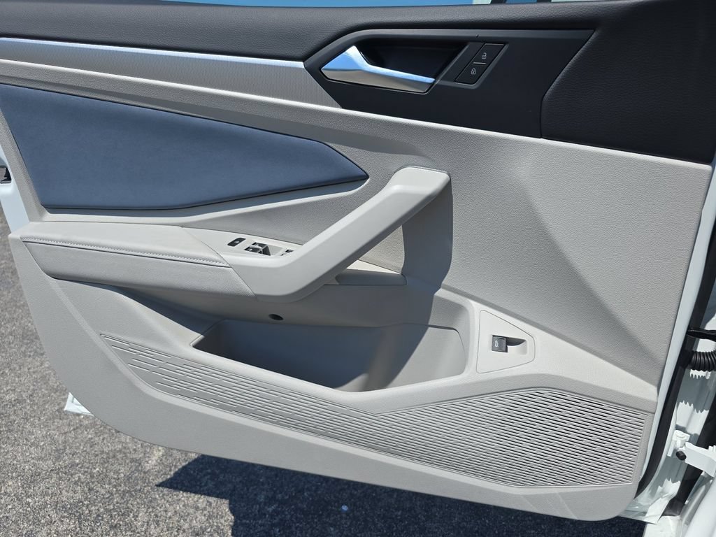 New 2026 Volkswagen Jetta SE FWD image 23