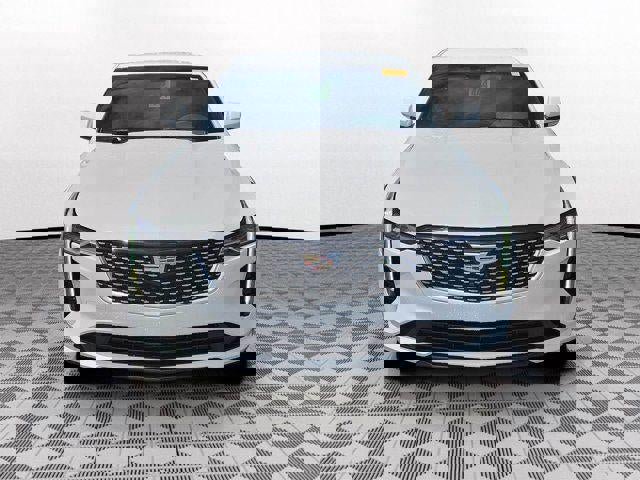 Used 2024 Cadillac CT4 Luxury image 2