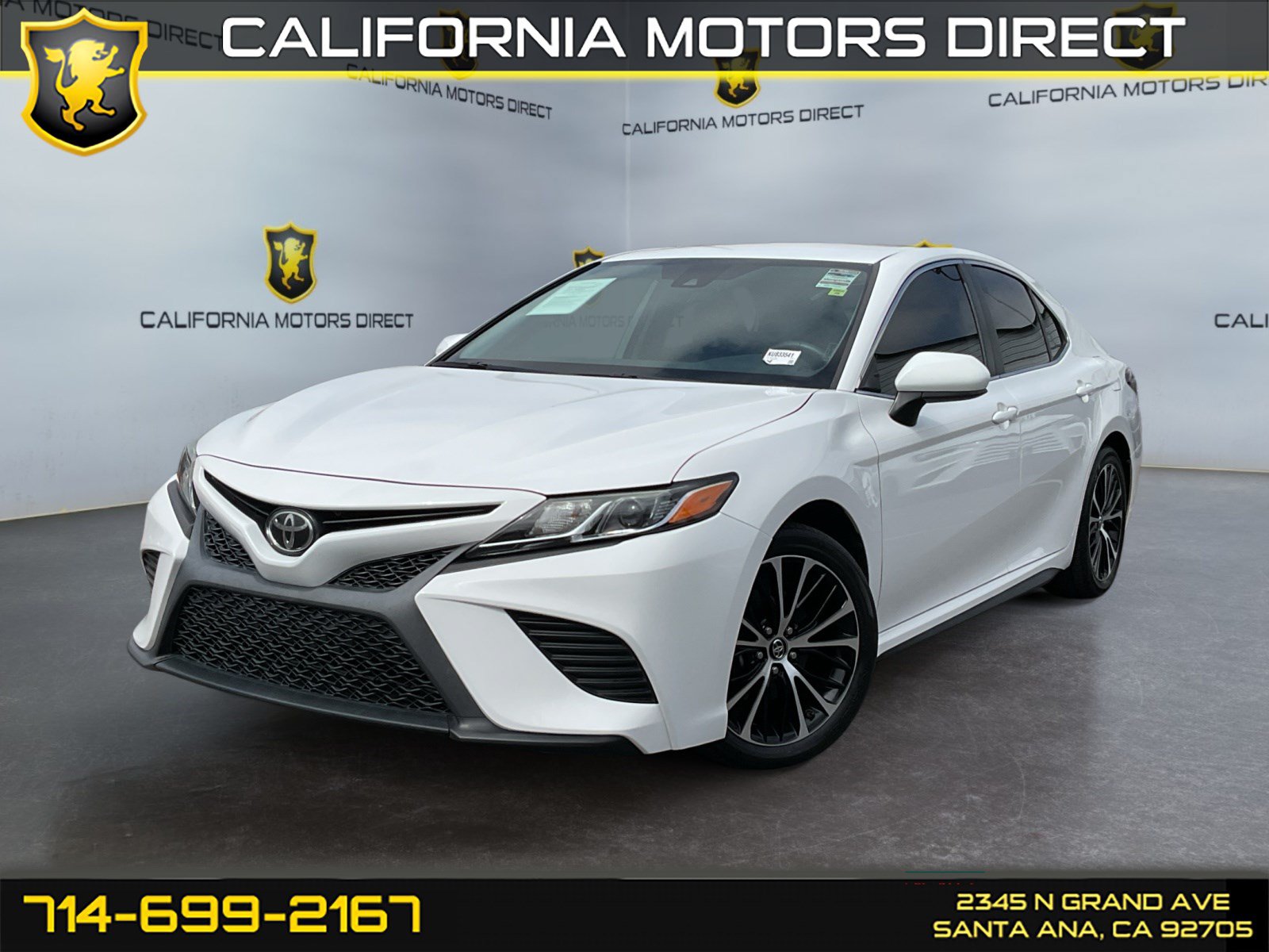 Used 2019 Toyota Camry SE FWD image 1