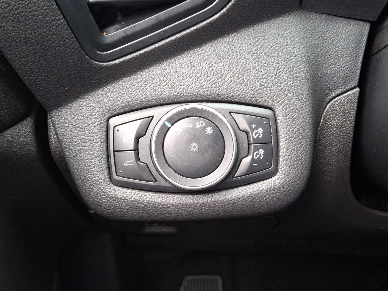Used 2017 Ford Escape SE w/ SE Leather Comfort Package AWD/4WD image 23
