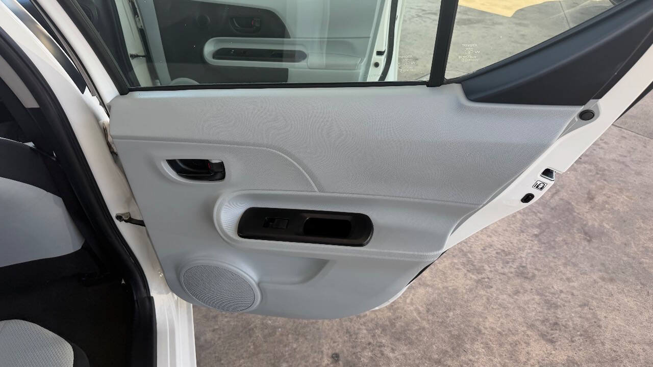 Used 2012 Toyota Prius C One FWD image 22