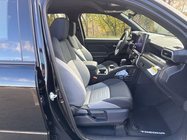 New 2025 Toyota Tacoma TRD Sport image 17