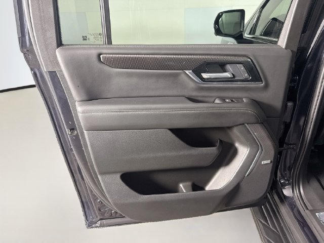 Used 2025 GMC Yukon XL Elevation RWD image 25