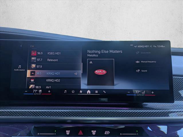 Used 2023 BMW i7 xDrive60 image 13