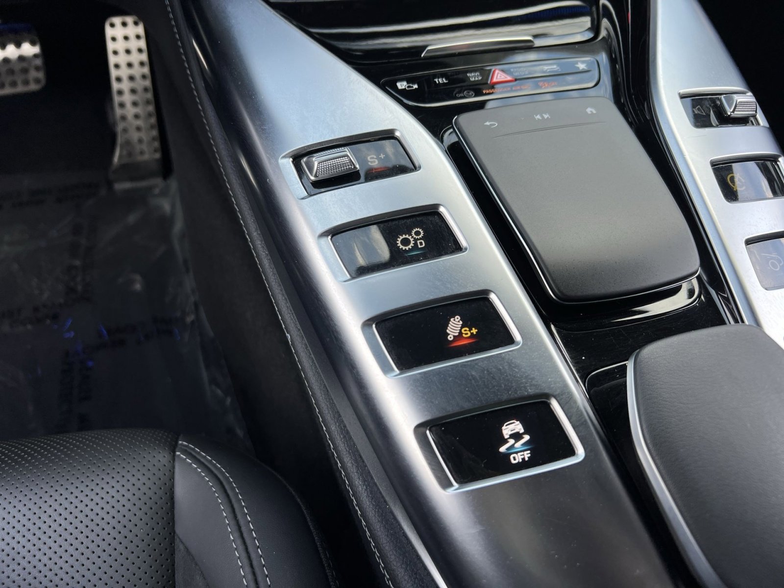Used 2024 Mercedes-Benz AMG GT 43 image 41