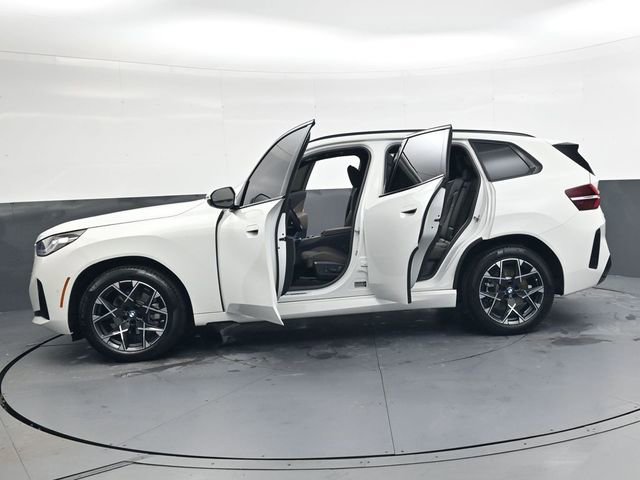 Used 2026 BMW X3 xDrive30 w/ M Sport Package image 37