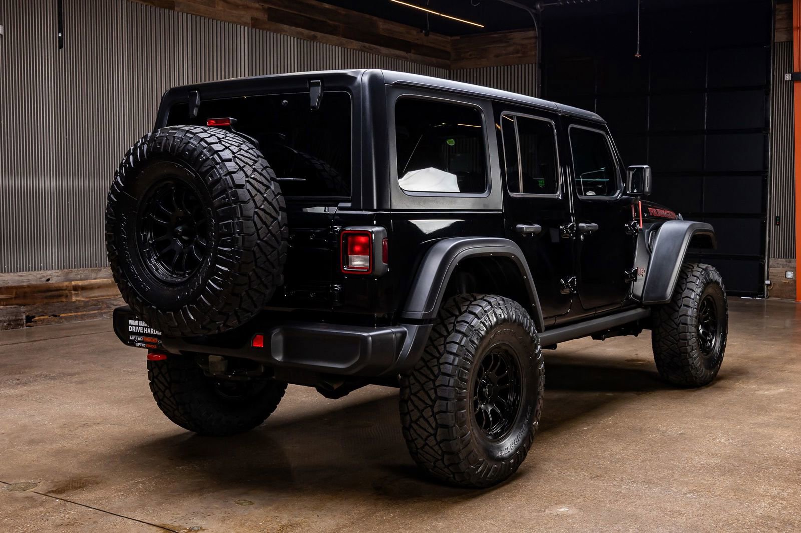 Used 2022 Jeep Wrangler Unlimited Rubicon AWD/4WD image 10