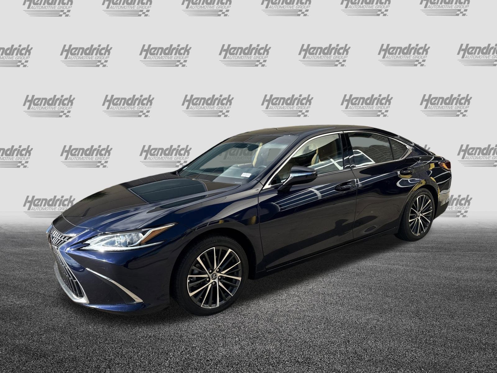 Certified 2025 Lexus ES 350 w/ Premium Package image 5