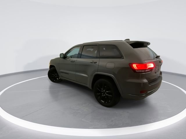 Used 2021 Jeep Grand Cherokee Laredo X image 4