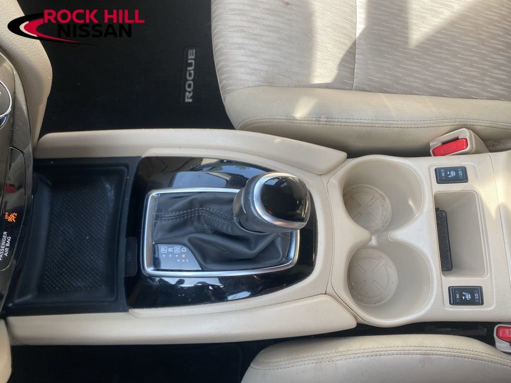 Used 2020 Nissan Rogue SV image 26