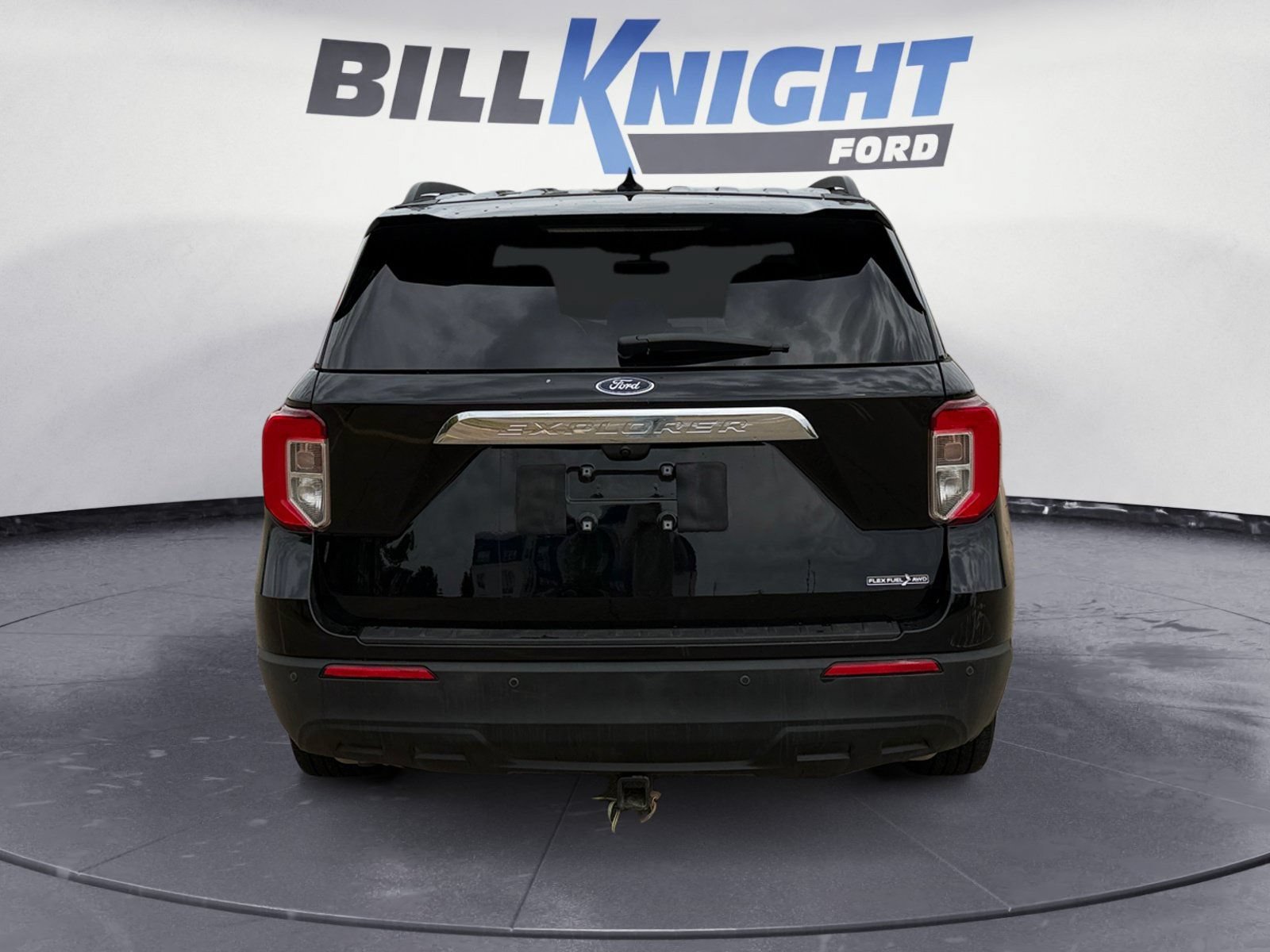 Used 2020 Ford Explorer XLT RWD image 4