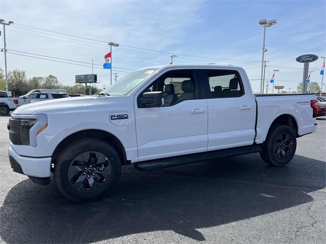 New 2025 Ford F150 Lightning Flash image 3