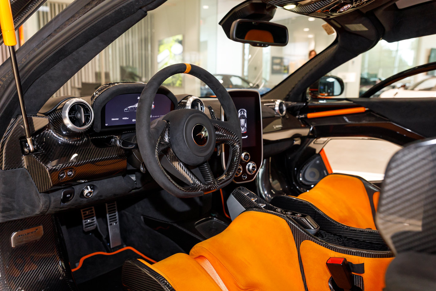 Used 2019 McLaren Senna RWD image 48
