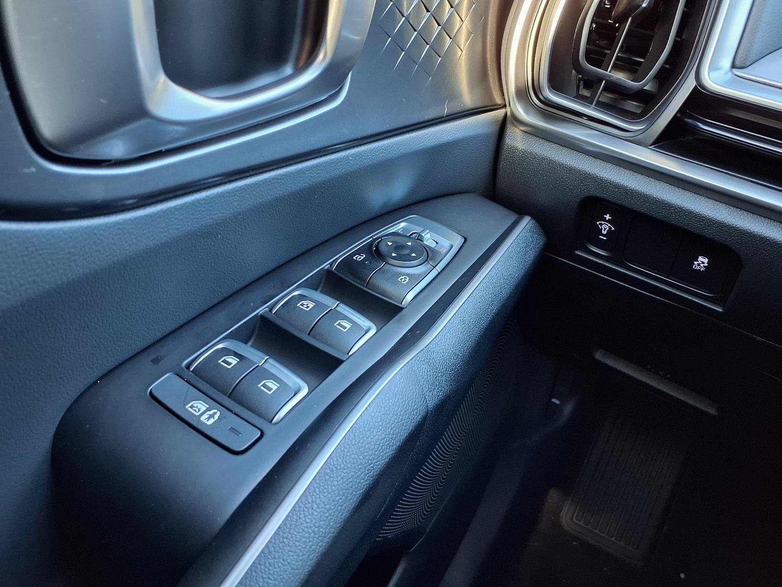 New 2026 Kia Sorento S FWD image 12