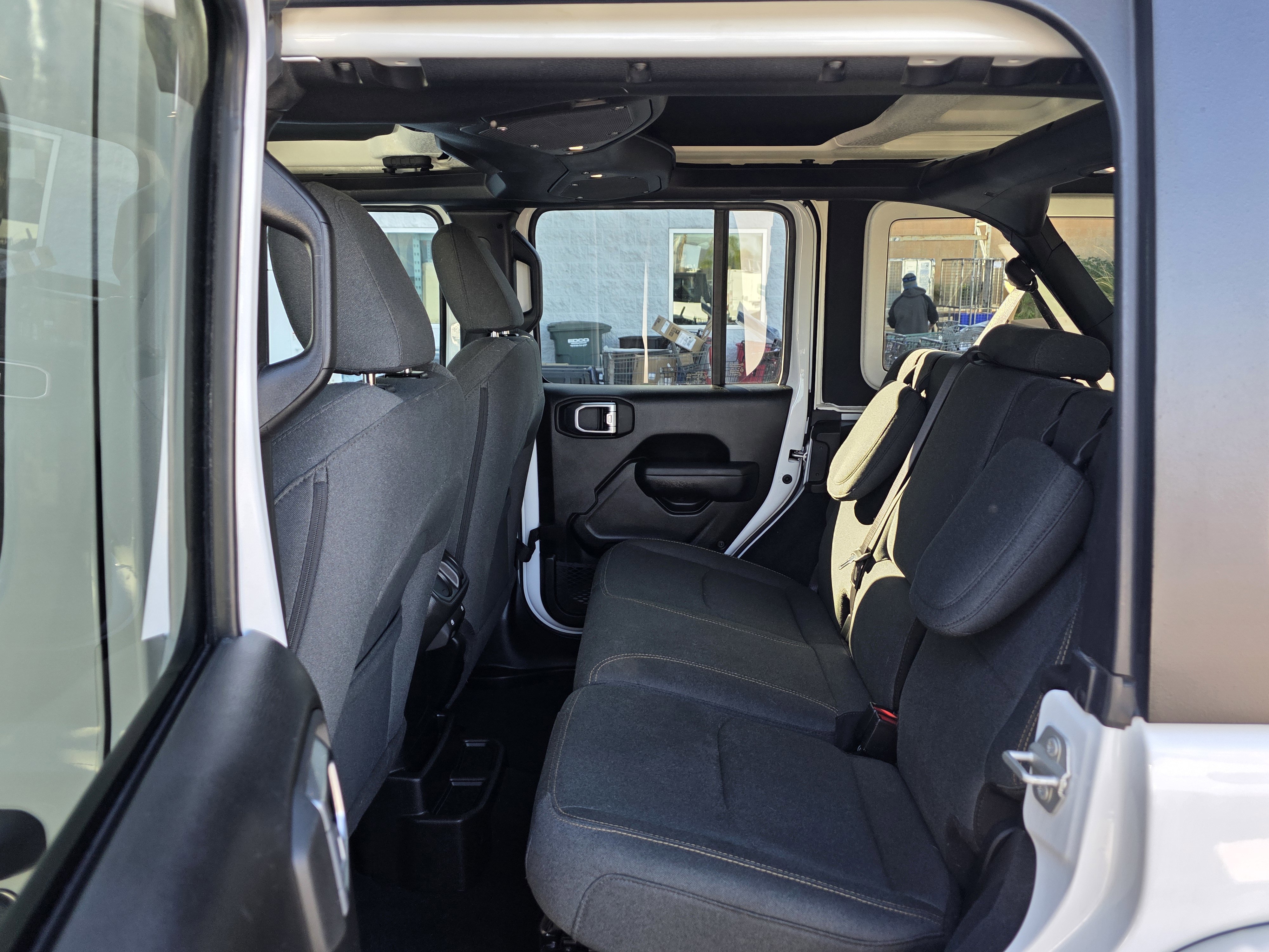 Used 2024 Jeep Wrangler Sport S image 21