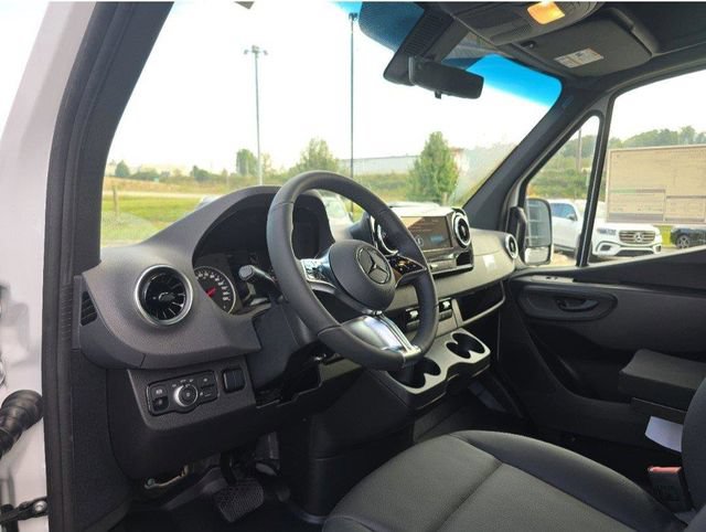New 2026 Mercedes-Benz Sprinter 2500 image 20